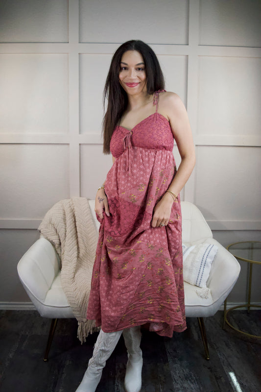 Whisper Garden Maxi: Mauve