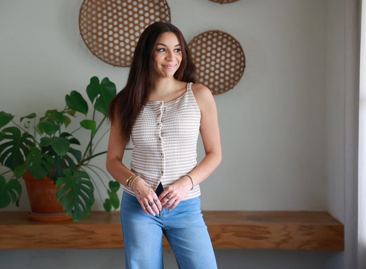 Boardwalk Breeze Button Tank: Apricot