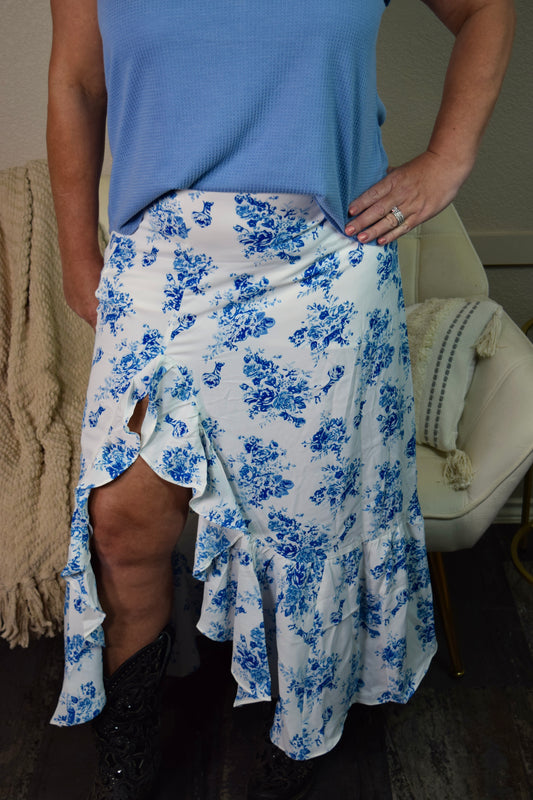 Lynn Floral Skirt: White/Blue